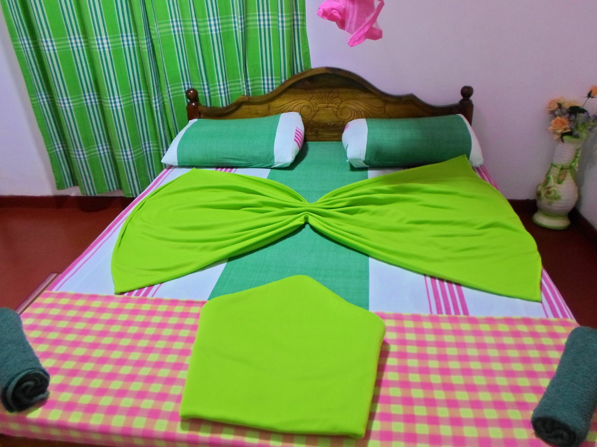 Green Lantern Ella Ngoại thất bức ảnh